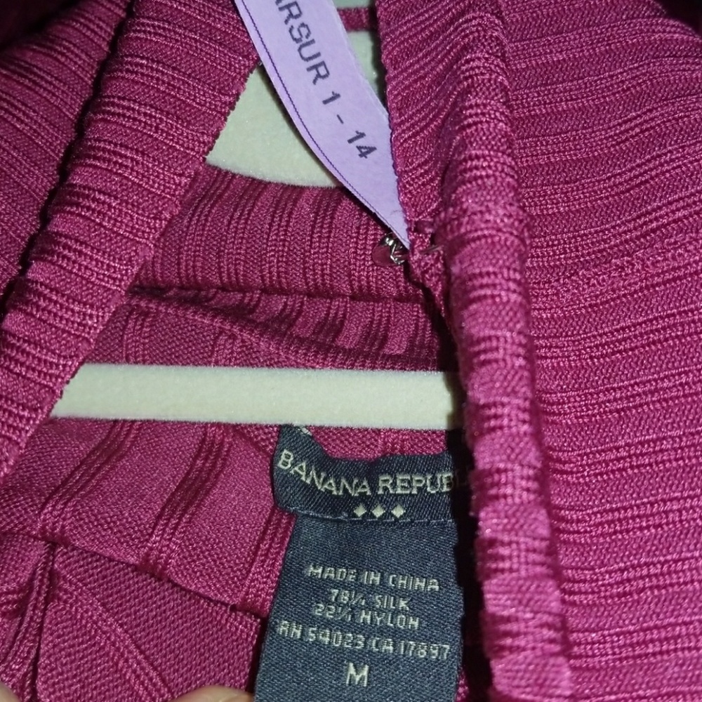 BR Body con ribbed silk turtleneck - Picture 3 of 3